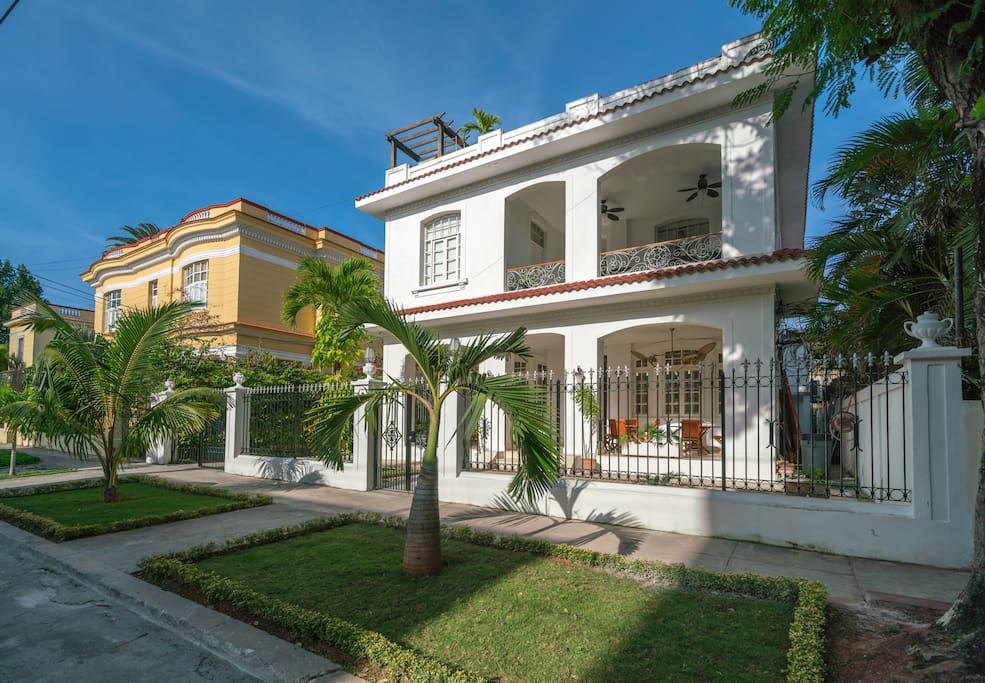 Vedado: Quiet and Safe Neighborhood