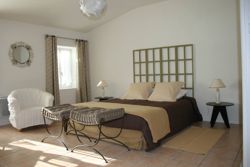 Chambre parentale - Lit 160.