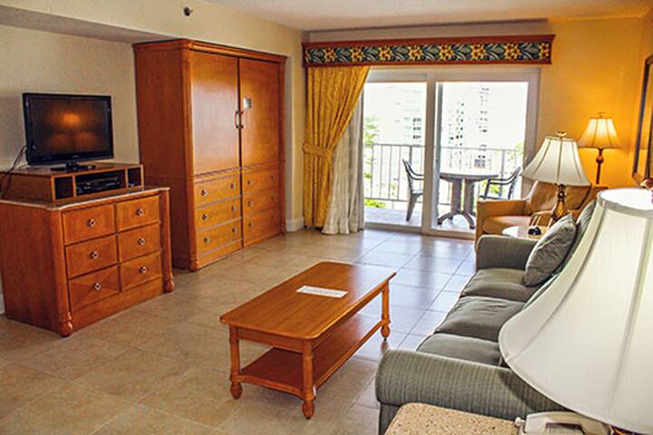 18thfloor Penthouse Corner unit gallery image 4