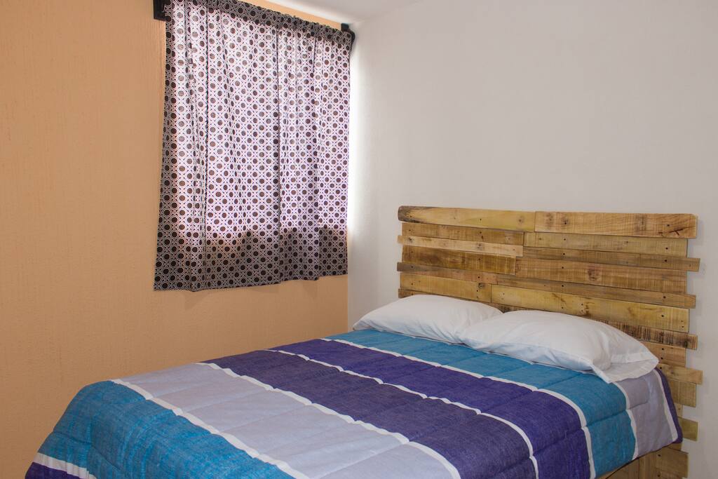 Rica cama matrimonial