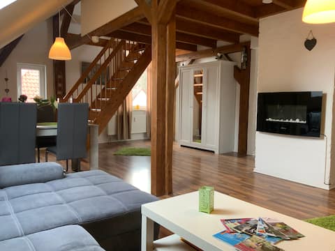 Leistungsstarkes Airbnb: Stylish duplex apartment in the old town in Malchow