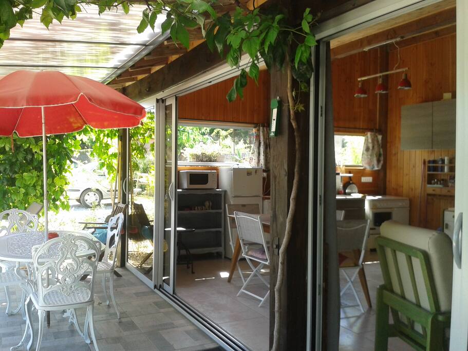 le gîte l' Atelier et sa terrasse