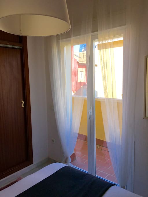Balcón en la habitación