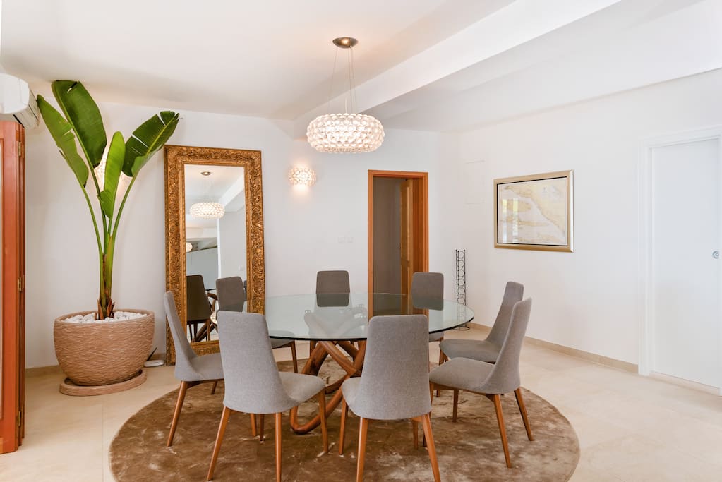 Italian Designer Dining @ Villa Rosemarine