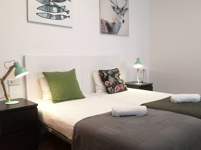 Apartamento, Amplio y Central, a pie de Playa La Concha gallery image 5