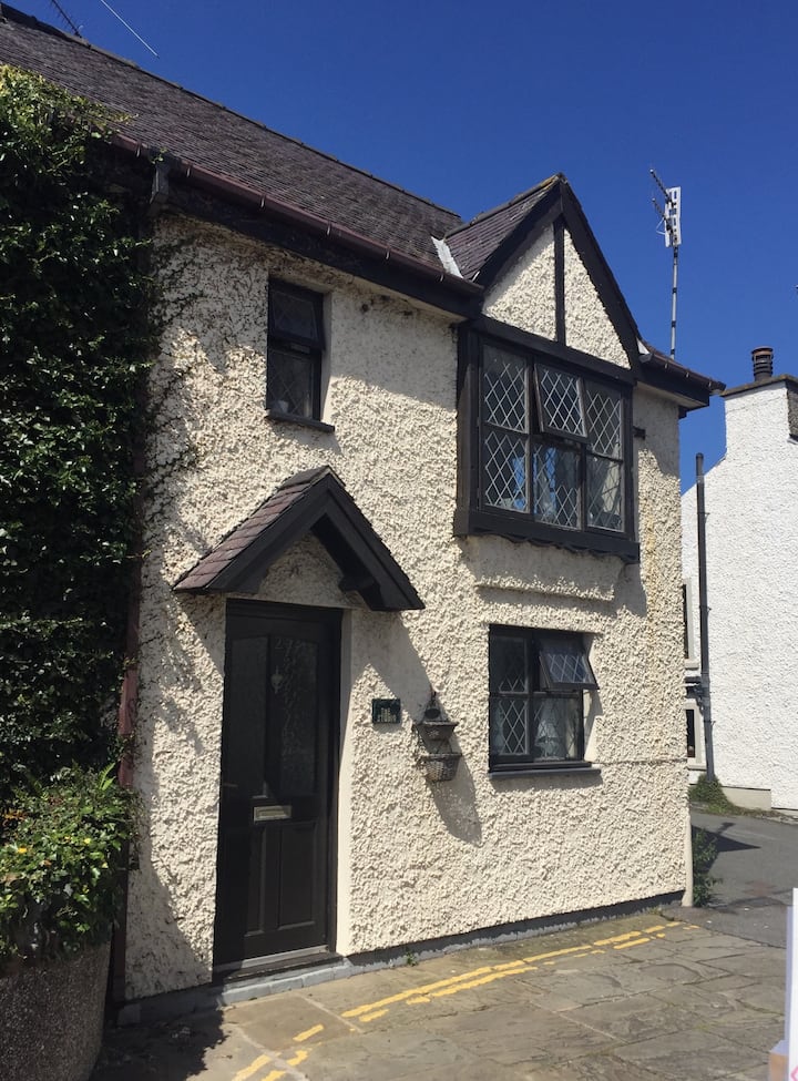 Cemaes Bay Holiday Rentals & Homes Wales, United Kingdom Airbnb