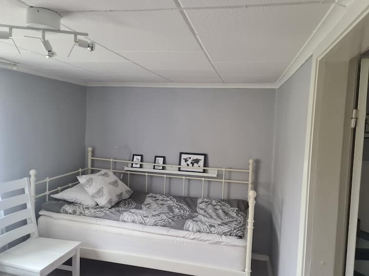 Bedroom 2 upstairs with 2 separate beds.