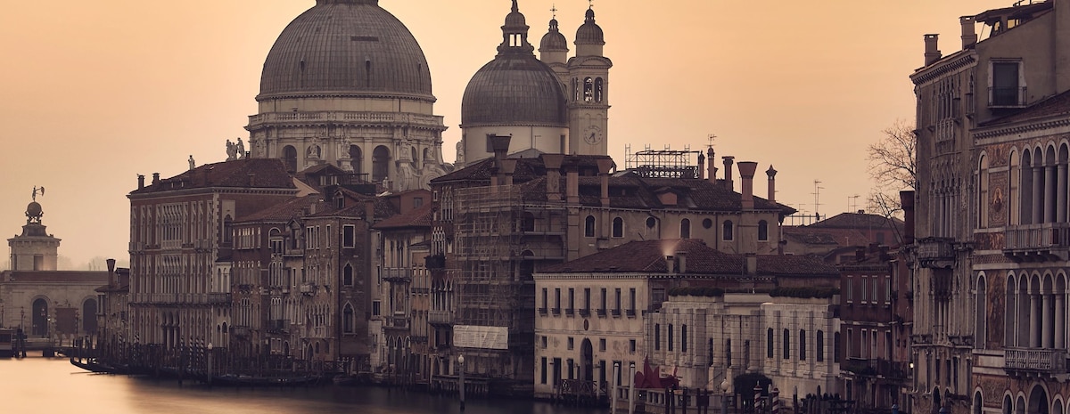 airbnb tours venice