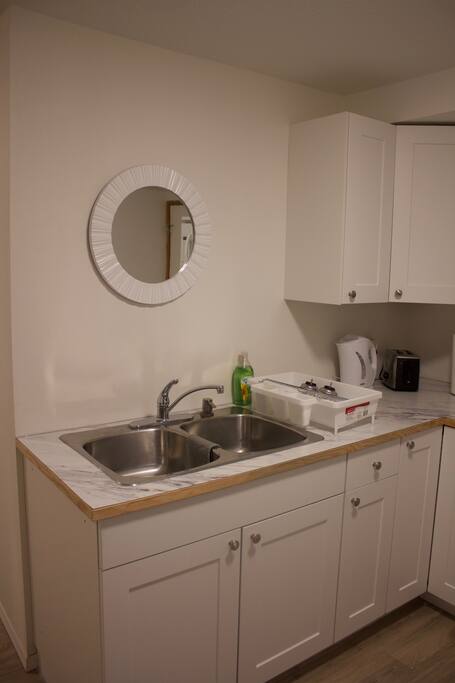 Full working kitchen, everything you need to cook