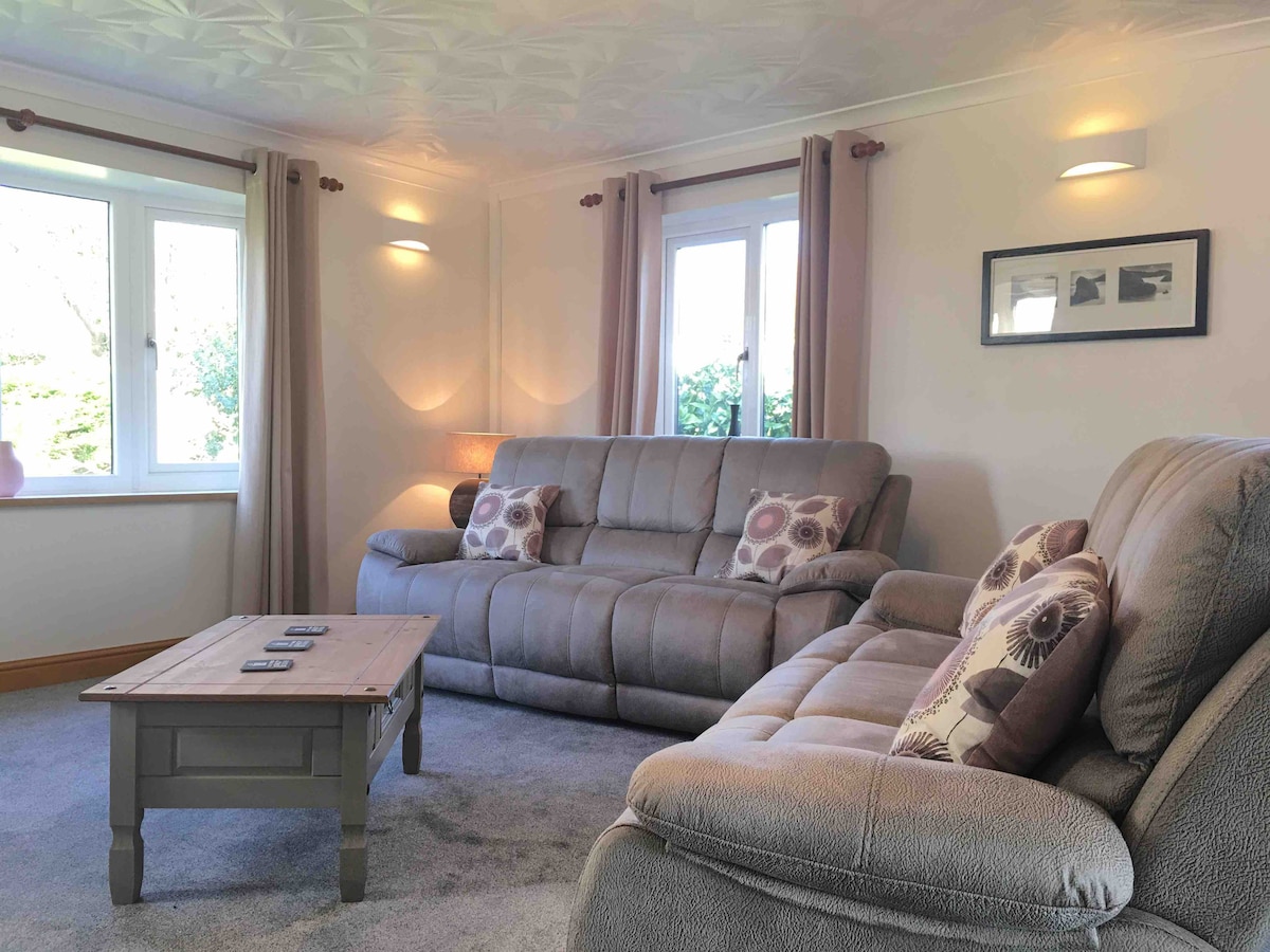 Top Airbnb: Buena Vista  centrally located in Tintagel . in Tintagel