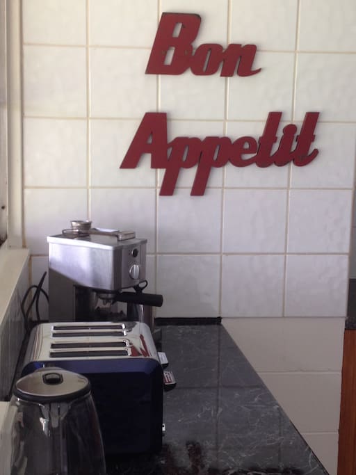 Shared full kitchen, oven, cook top, coffee machine & more