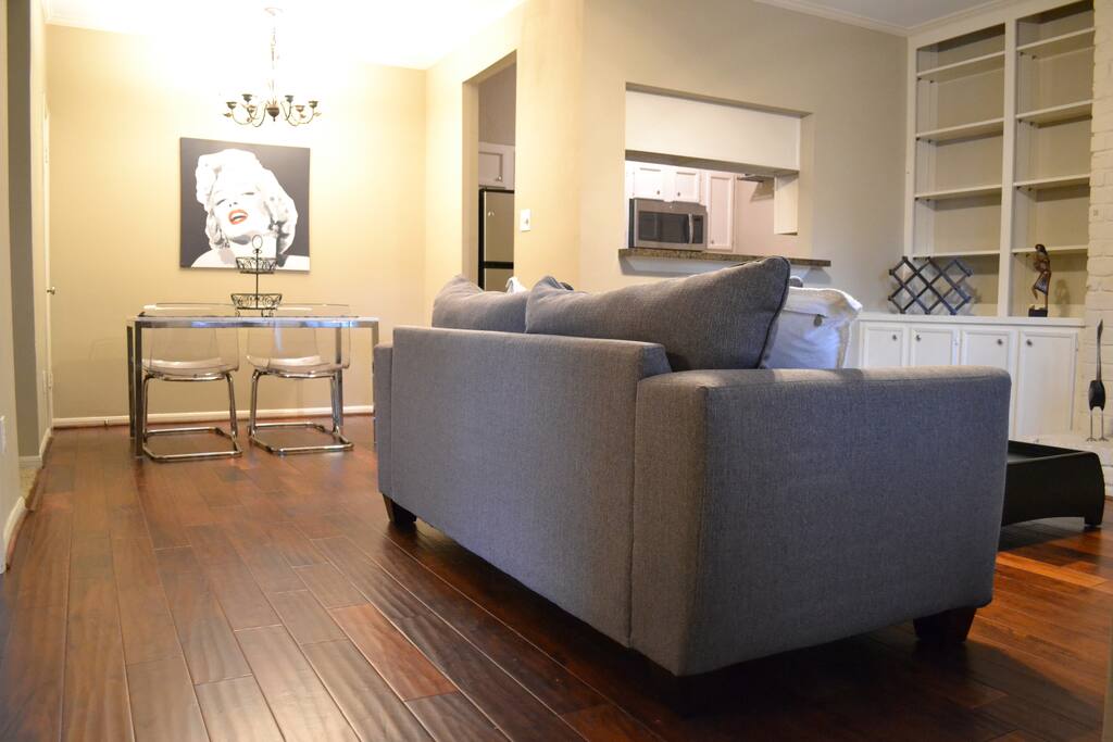 Spacious living room