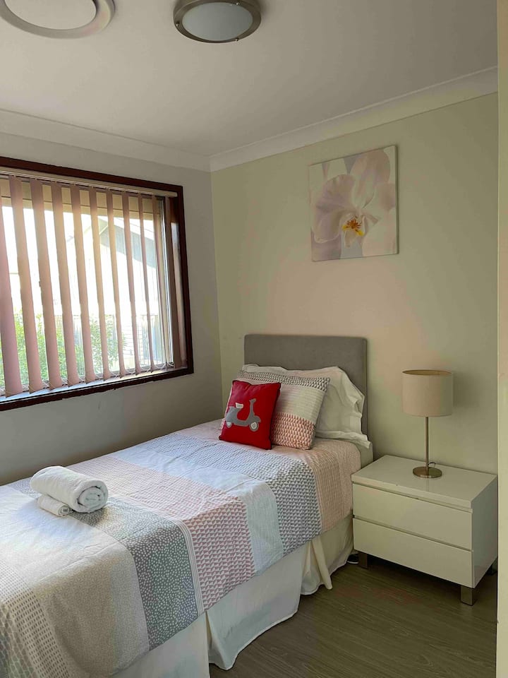 غرفة النوم 2