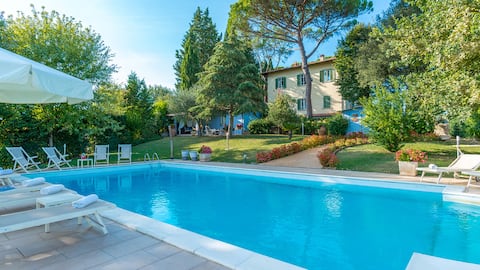 Villa Leonardo 30+6, Emma Villas