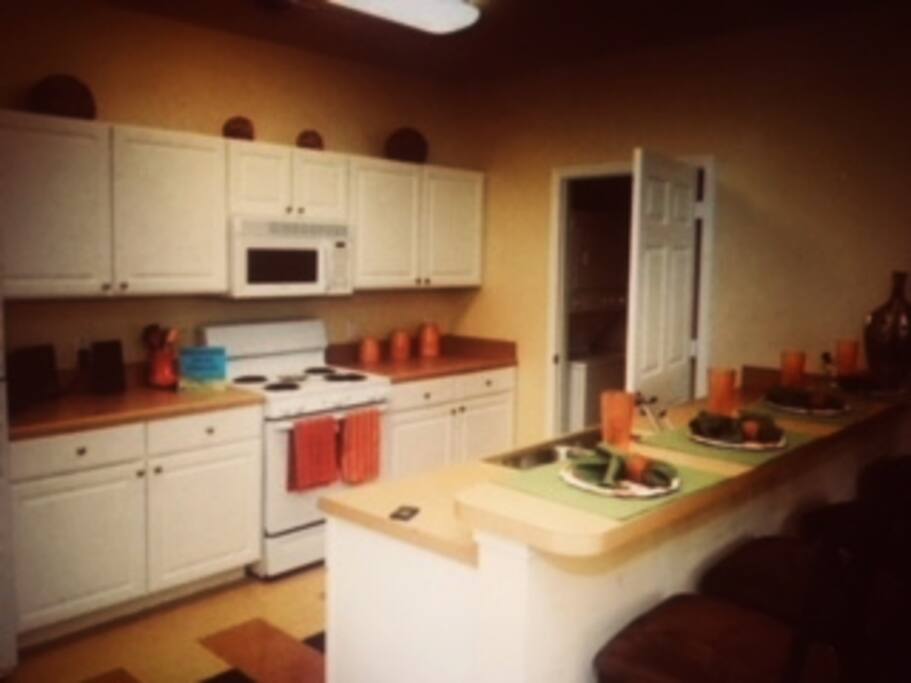 Kitchen Area (Common)