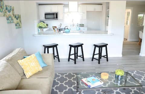 The Cottonwood Cottage ~ Come stay with us!