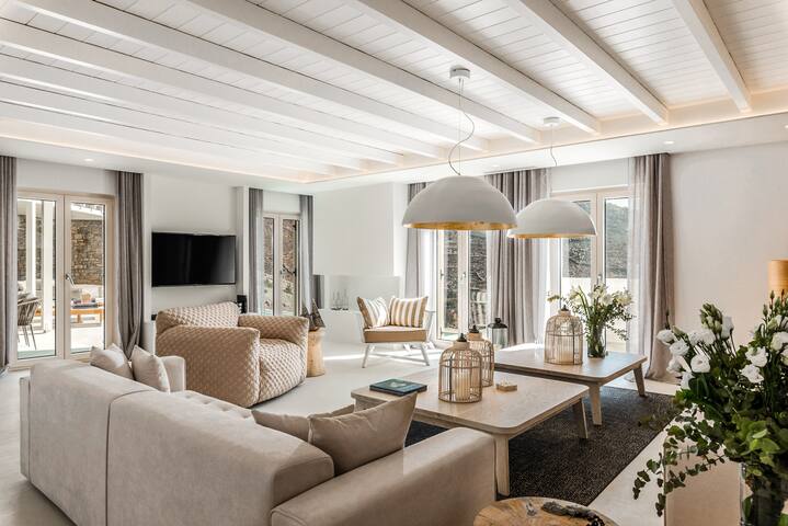 Sea Gaze gallery image 5