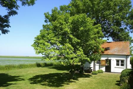 ︎ Mini house.  Maxi happiness.  Relax with a view.