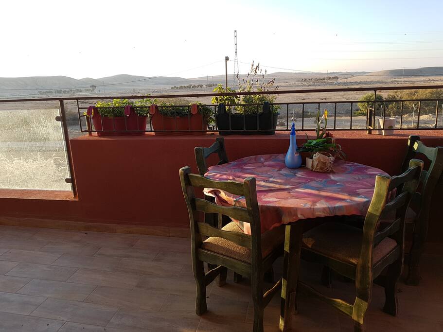 balcony