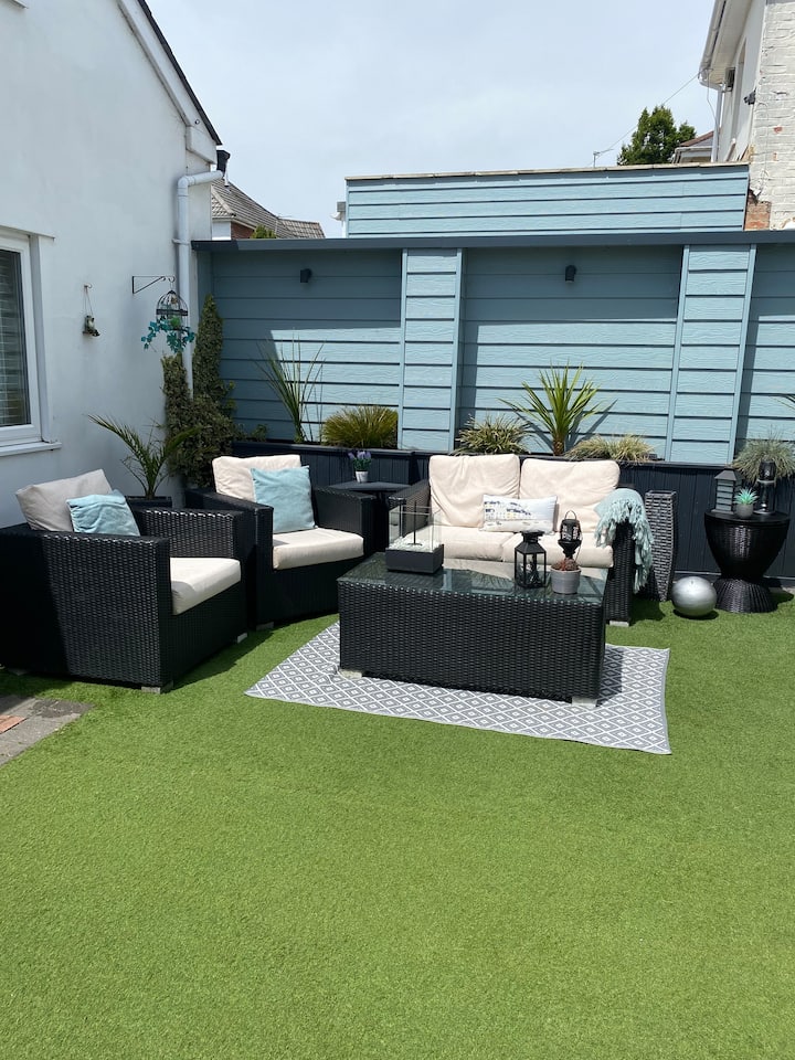 10 Best PetFriendly Airbnbs In Bournemouth, UK Updated 2024 Trip101