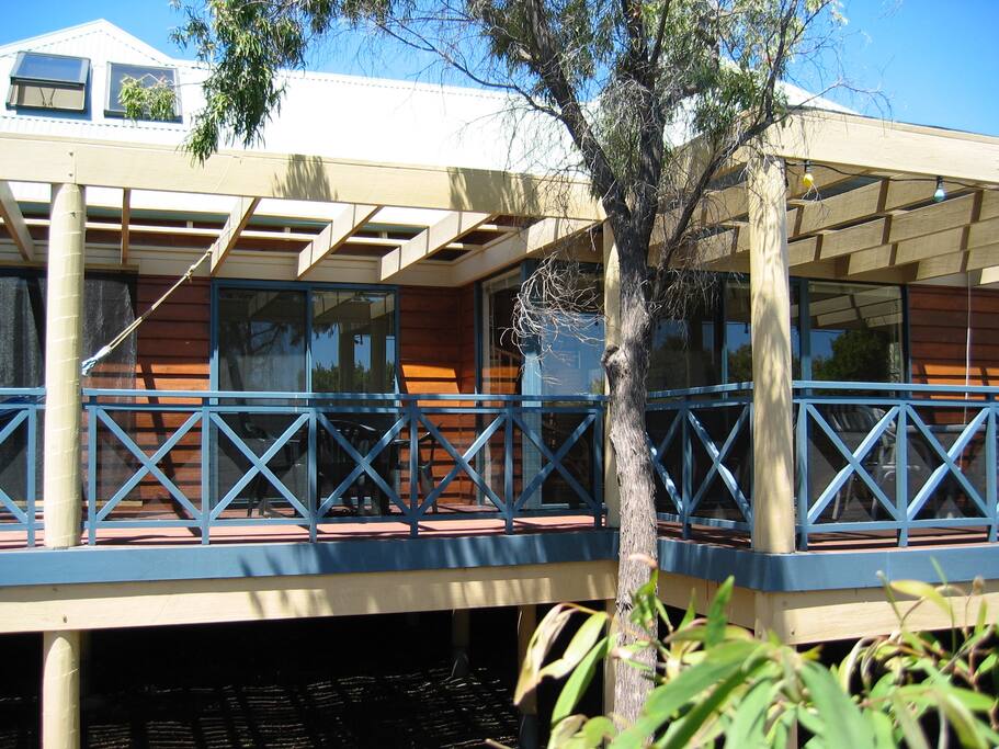 Front view showing the balcony