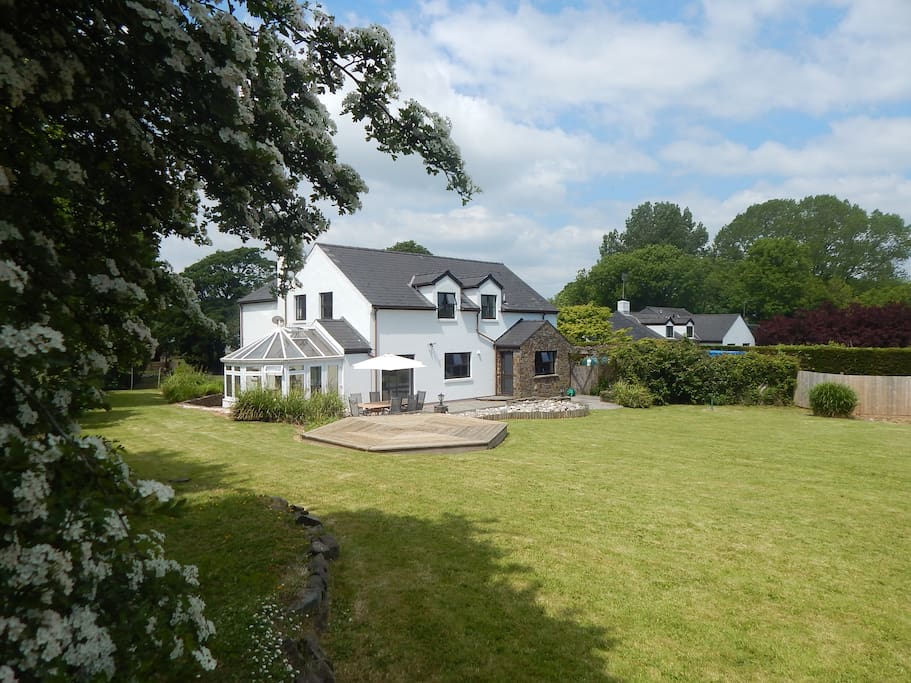 Tranquillity and privacy...oh, and bird song!