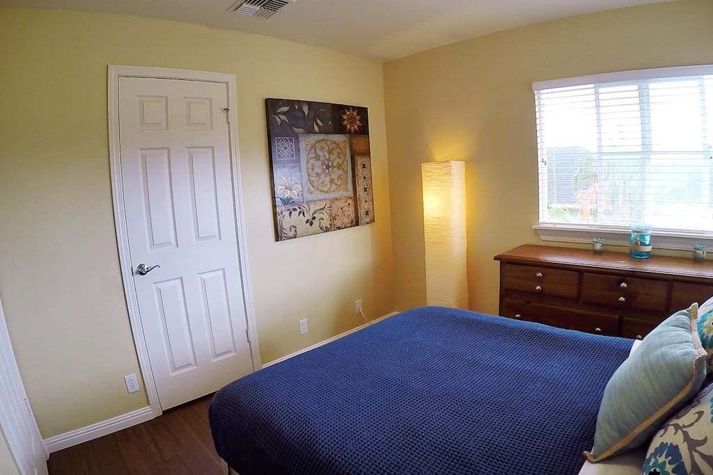 Full Size Bed