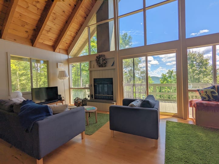 House in the Mountains Views, close to town&ski Cabins for Rent in