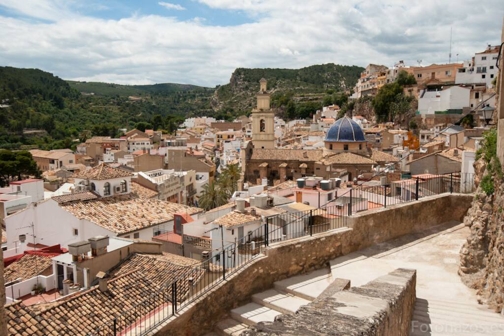 parte del pueblo vista desde el castillo