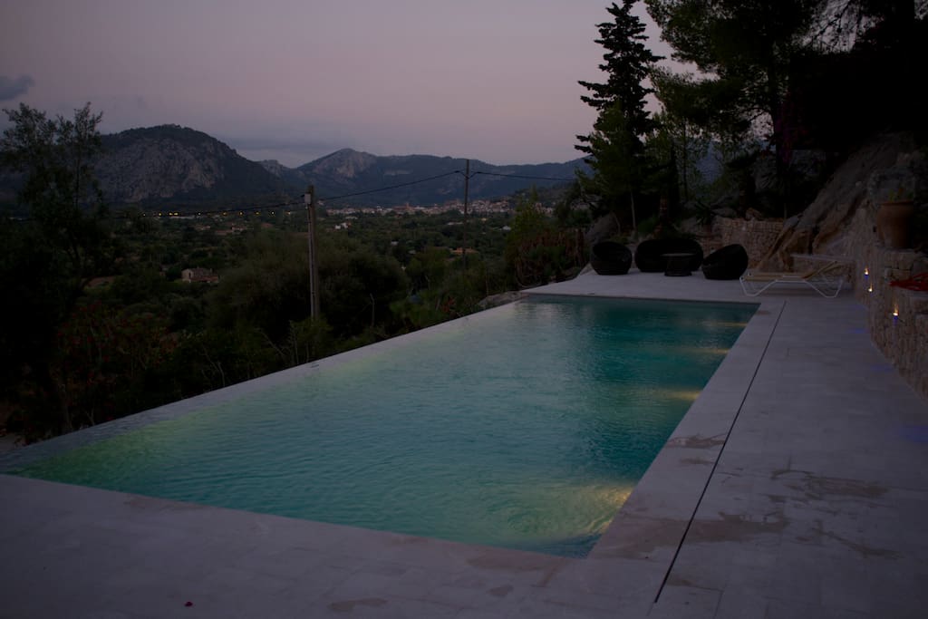 ..the pool by night