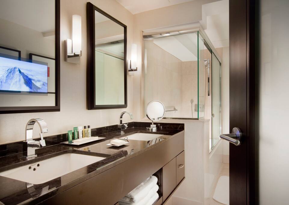 Bathroom - Salle de bain