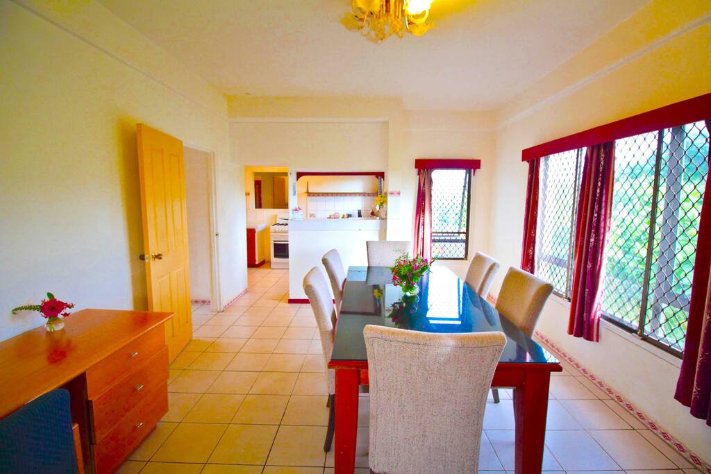 Very spacious dining room for 6 plus 2 extra dining seats available.