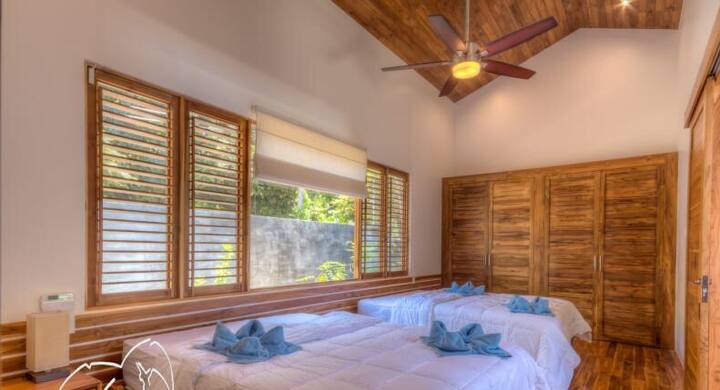 غرفة نوم مزدوجة الحجم 