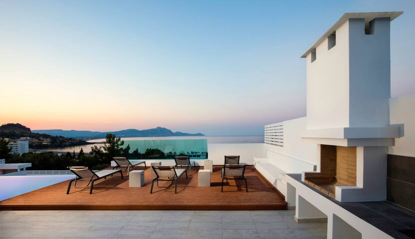 Villa Crystal in Lindos with private HEATED pool gallery image 5