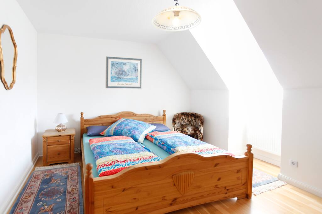 Right Side Bedroom