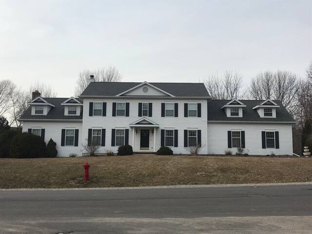Spacious, 4 bedroom family ready home