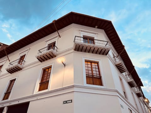 Magnificent Quito Colonial Villa