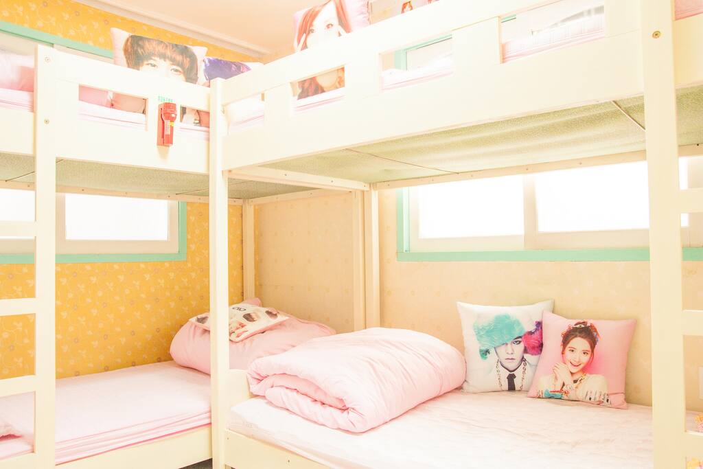Kpop lover room