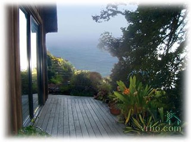 Big Sur Mountain Retreat