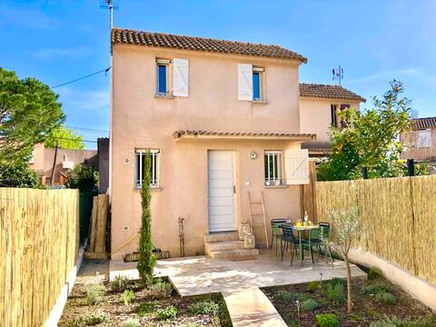 Mini villa, Venzolasca beach