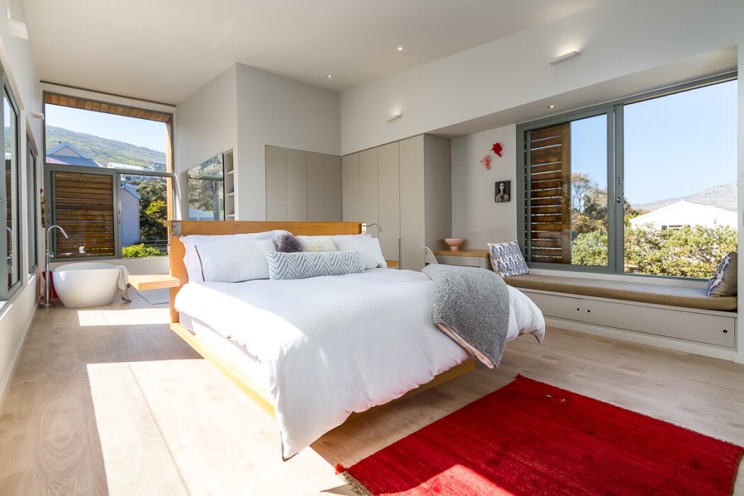 ห้องนอนใหญ่พร้อมวิวทะเล