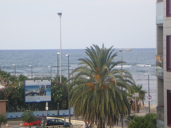 Large, Spacious Apartment In Denia - Denia