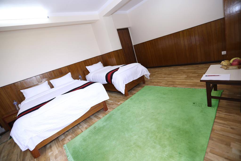 Triple bed