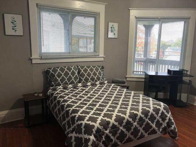 Guest Suite R1 Near 很近 SU, Upstate, Crouse, StJoe