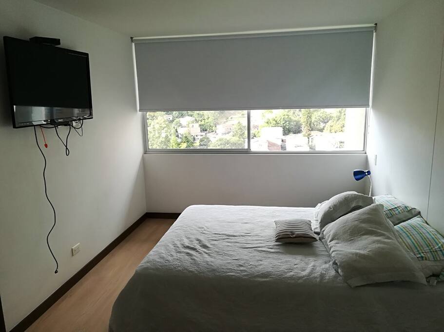 TV bedroom