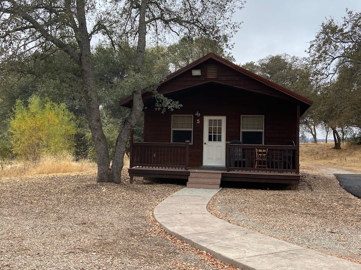 Cabin 5 Rusty Spurs Ranch Cabins for Rent in Valley Springs