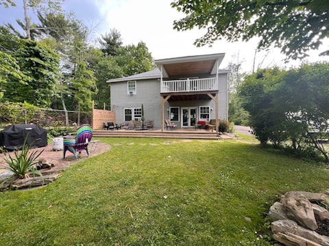 4 Bedroom/3 Bathroom - In the Heart of Bemus Point