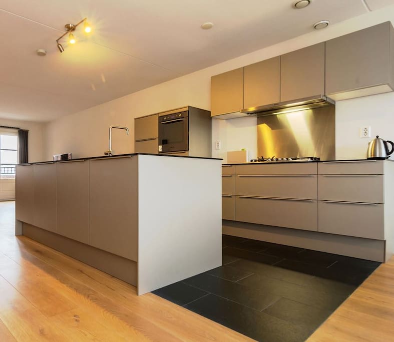 Fully equipped and modern kitchen