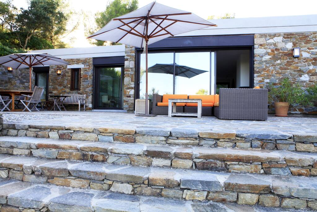 Belle terrasse, salon de jardin.
