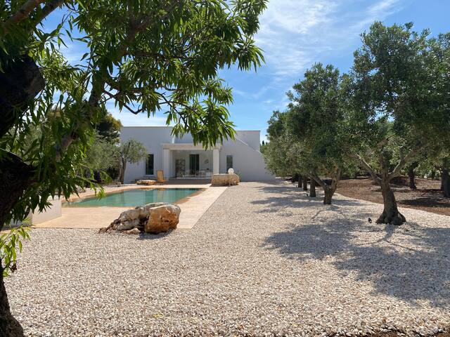 Splendida Villa con piscina a 10 minuti dal mare